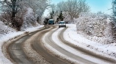 Slovensko opäť potrápi poľadovica. Prichádza sneh a mrznúci dážď