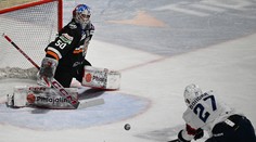 Na úvod hokejovej sezóny derby Slovana proti Košiciam, nováčik vyzve Poprad