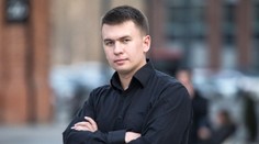 Najskôr ho zavreli na psychiatriu, teraz skončil v putách. Zadržali ruského blogera, ktorý zmenil názor na Putina