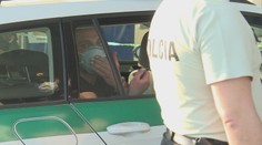 Zlodej sa vlámal do lekárne a potom zaspal v aute na benzínke. Bol už 21-krát trestaný