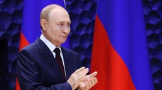 Rusko zasiahlo osobný vlak na Ukrajine, hlásia desiatky zranených