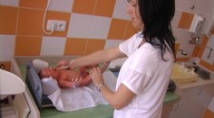 V niektorých nemocniciach merajú novorodencov až po troch dňoch. Tu je dôvod