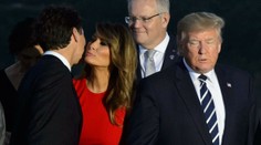 Fotka, ktorá dráždi fantáziu: Medzi Melaniou Trumpovou a Justinom Trudeaoum to poriadne iskrilo