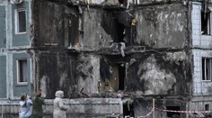 Rusi raketami útočili na obytnú bytovku na východe Ukrajiny. Hlásia najmenej jednu obeť