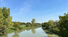 Obľúbené riečne rameno má akútny problém. Riešenie je v nedohľadne