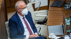 Štátny podnik a lesy sprevádza korupcia. Exminister Ján Mičovský aj preto odchádza z OĽaNO