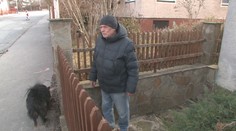 Za prasknuté potrubie pod mestskou cestou musí zaplatiť dôchodca (77). Kým tak neurobí, ostane bez vody