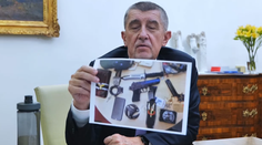 Ozbrojený muž chcel napadnúť Andreja Babiša. Ochranka ho spacifikovala