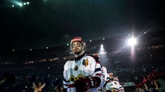 Keď mal dva roky, adoptovali ho do Fínska. Hokejista po rokoch stretol svoju rodinu