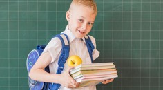 Prvý školský deň môže poriadne zaťažiť peňaženku. Pozrite si, ako sa náklady pre prváka cenovo vyvíjajú v čase