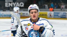 Maturita neobišla ani Adama Sýkoru. Kvôli štúdiu vynechal pár tréningov, avšak už znovu zarezáva naplno