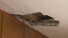 Oprava je v nedohľadne. Rekonštrukciu železničnej stanice v Nitre neurýchlila ani veľká diera v strope
