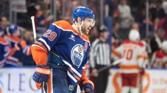 VIDEO: Nezastaviteľný Draisaitl rozhodol o výhre nad Calgary. Tampu Bay priviedla k triumfu dvojica hviezd