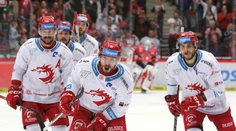 Brno otočilo zápas v poslednej tretine, úradovali Slováci. O výhre Třinca rozhodol Hrehorčák