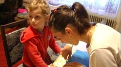 Matka s dcérou, ktoré žili z 24 eur, dostali pomoc. Pozrite si, ako sa im žije dnes