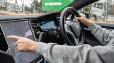 Škandál spoločnosti Tesla. Roky vedome predávala autá s chybnými dielmi, za opravu platili zákazníci