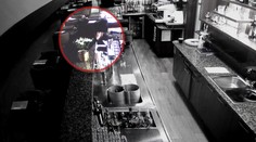 Na Hornej Nitre vyčíňa skrinkový zlodej. Usvedčila ho skrytá kamera