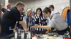 Jakubovi vášeň k legu zmenila život. Po celom svete súťažil v stavaní robotov, ktoré plnia misie