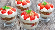 RECEPT NA DNES: Ovocný cheesecake v poháriku