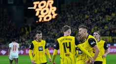 Dortmund uťal sériu Lipska a pomohol Bayernu. Berov Bochum vo Frankfurte vyfasoval sedmičku