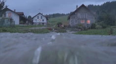 Slovensko zasiahli intenzívne búrky. Takéto škody zatiaľ napáchali