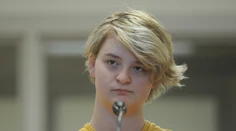 Tínedžerka zabila najlepšiu kamarátku. Na internete jej za to ponúkli milióny dolárov