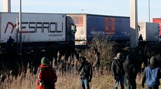 Ak cestujete z Maďarska do Rakúska, na priechode v Hegyeshalome sú kolóny