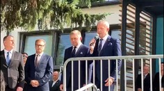 Robert Fico sa vrátil na miesto činu. V Handlovej platili mimoriadne bezpečnostné opatrenia