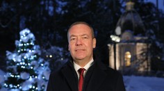 Medvedev tvrdí, že po Madurovi môže rovnaký osud postretnúť aj Zelenského. V bezpečí vraj nie je ani Merz