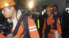 Pri požiari v čínskej bani zahynulo 24 baníkov