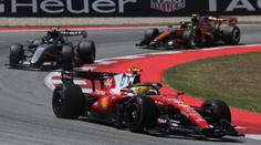 V Barcelone triumfoval Hamilton. Líder šampionátu preteky nedokončil