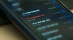 Mobily Slovákov zahltili záhadné telefonáty. Anglicky hovoriaci hlas, alebo automat ich láka do pasce