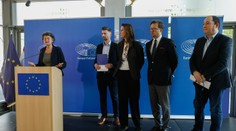 Delegácia Európskeho parlamentu odišla z Maďarska znepokojená stavom demokracie v krajine