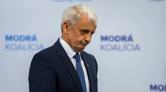 Dzurindovo fiasko so spájaním. Nevstupuje ani do strany, ktorú predstavil