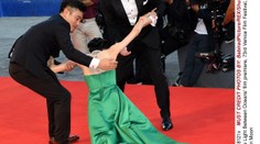 Trapas na červenom koberci. Herečka spadla ako hnilá hruška