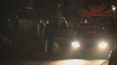 Tridsaťročný muž dobodal vlastnú mamu. Susedia počuli krik, pomoc však nezavolali