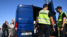 Hranice s Českom opäť pod kontrolou. Zastavovali autá, dodávky aj kamióny