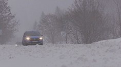 Jazda autom v zime sa vie v sekunde zmeniť na horor. Odborník prezradil tipy, ktoré môžu zachrániť život