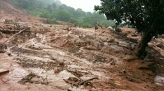 Masívny zosuv pôdy v Indii: Nezvestných je 150 ľudí