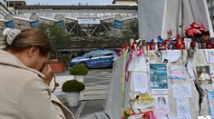 Pápež František zostáva odkázaný na umelý kyslík. Veriacich zarmútil jeho zoslabnutý hlas, no cítia nádej