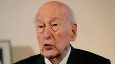 Bývalý francúzsky prezident Valéry Giscard d'Estain (†94) zomrel na COVID-19