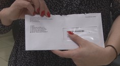 Prvé 300-eurové šeky pre najstarších očkovaných už doručili. Nie všade našli adresáta