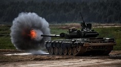 Snažia sa vytlačiť ukrajinské sily. Rusi nasadili v Kurskej oblasti tanky aj bombardéry