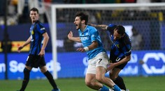 Inter Miláno sa teší zo zisku trofeje. O výhre nad Neapolom rozhodol v závere Martinez