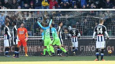 Inter si poradil s Udinese, Rím s Janovom