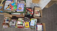 Knižnica v Bystrici rieši výnimočný dar. Čitateľ im priniesol takmer tisíc kníh