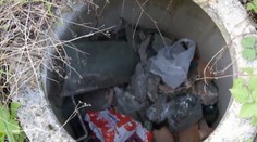 To, čo policajti objavili v hlbokej šachte, je len pre silné žalúdky