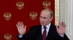 Aj Putin blahoželal Macronovi, ale naznačil i niečo dôležité