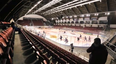 Extraligové kluby hrozia ukončením ročníka. Bez divákov hrať nechcú, vláde dali ultimátum