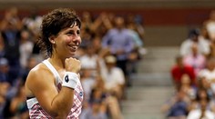 Suarezová Navarrová zdolala Šarapovovú, postúpila do štvrťfinále US Open